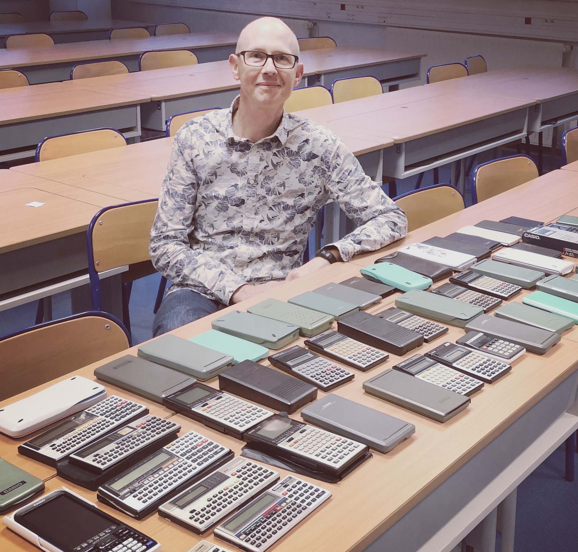 Eric Schrafstetter et sa collection de calculatrices CASIO !